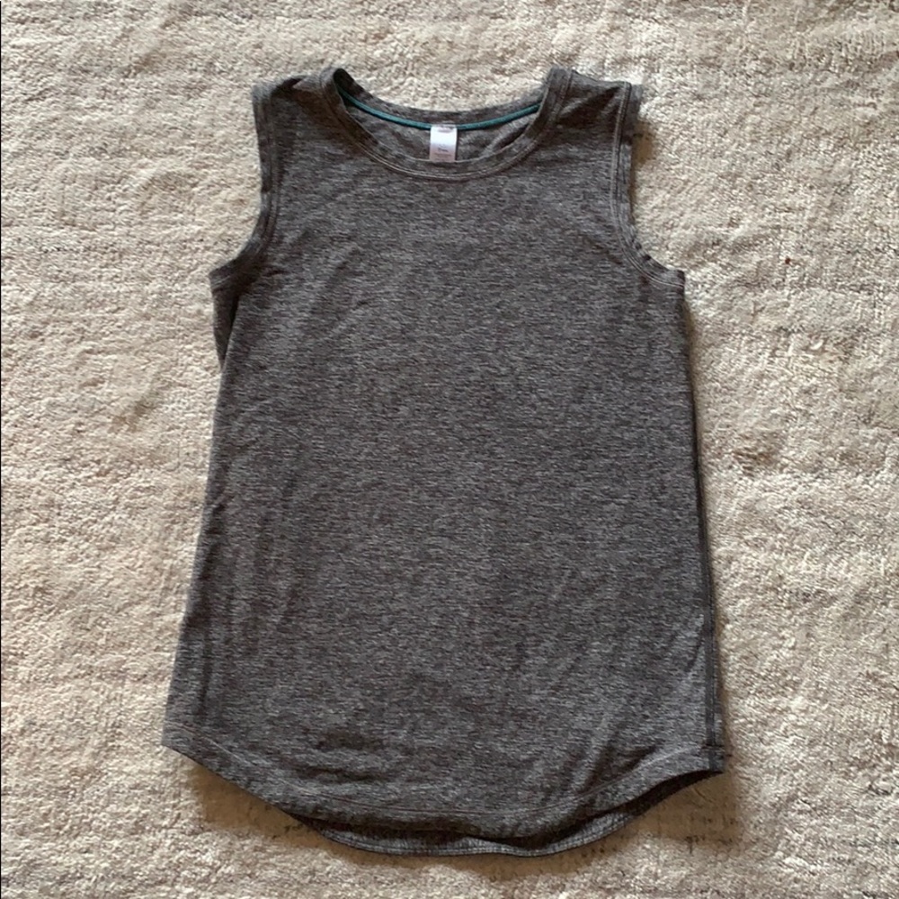Lululemon girls exercise top!